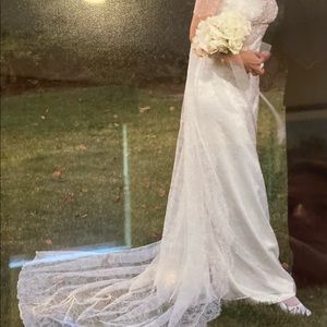 MUST SELL: Badgley Mishka elegant wedding dress